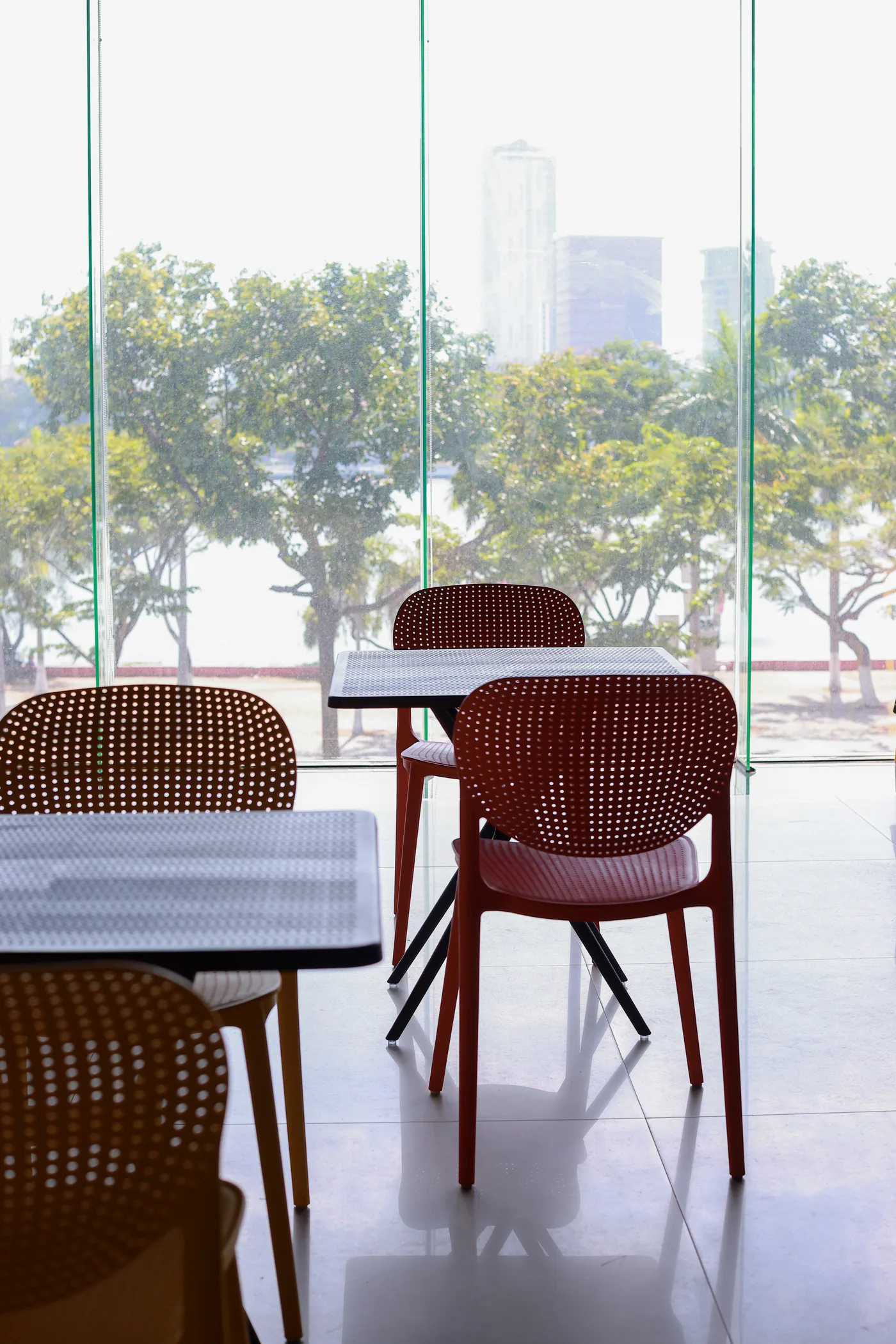Riverside lounge